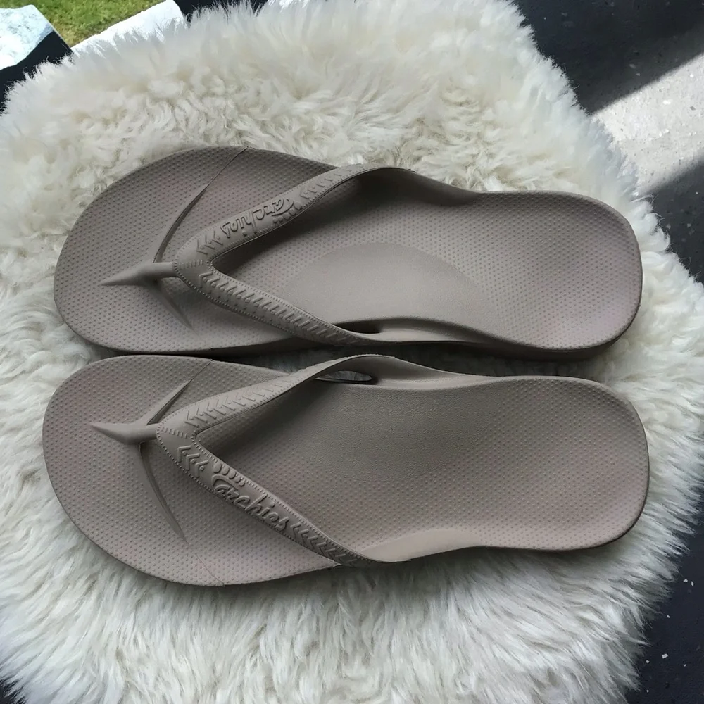 Archie’s Mens/Womens Unisex Neutral Beige Comfort Flip Flops